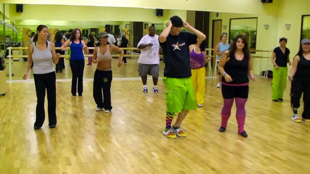 Don Omar - Danza Kuduro ft. Lucenzo - Zumba Fitness w Bradley