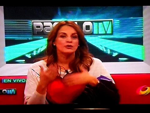 ITATI CANTORAL, RECIBE DISTINCION MR AMIGO, PASILLO TV, ENE 29 2016