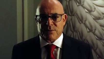 Barker visits the Heart Foundation SA's Valentine's Event