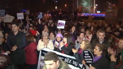 CHP'li Kadınlardan "Tecavüz" Protestosu