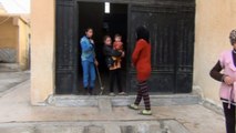 سكان المناطق الخاضعة للنظام السوري في دير الزور يعانون من الحصار