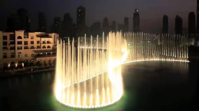 Танцующие фонтаны под песню Ты знаешь так хочется жить.Красиво обалденно)))