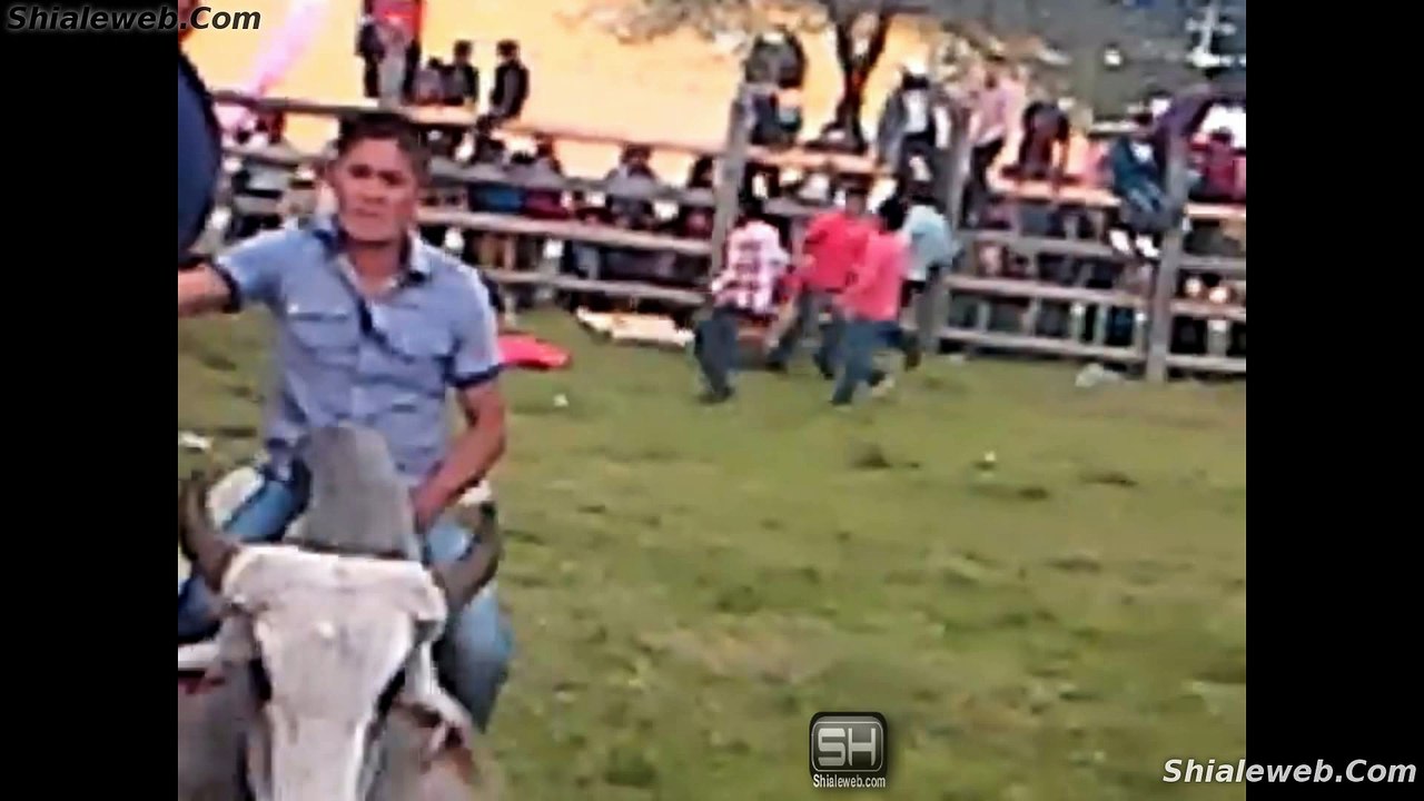 JARIPEO RANCHERO EN LAZARO CARDENAS CHILIL HUIXTAN CHIAPAS MEXICO JINETES AFICIONADOS DEL PUEBLO MONTAN TOROS FLACOS DE LA GANADERIA REGIONAL ENERO 2016