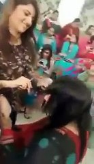 Real Face of Sanam Baloch Behind The Camera