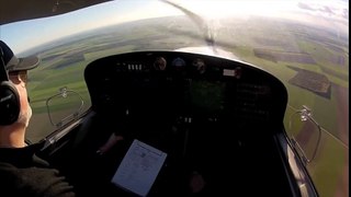 DA40-NG Crosswind landing at LFQA  Crosswind Landing
