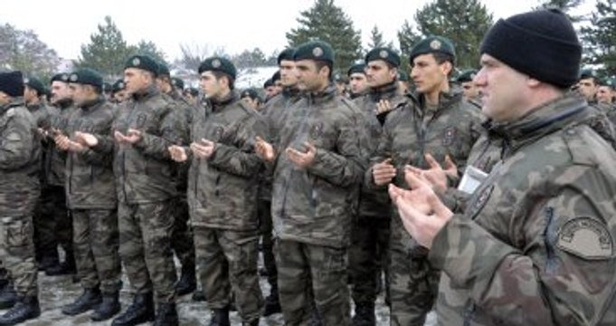 Özel Harekat Polisleri Tekbirlerle Mezun Oldu