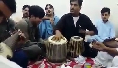 Pashto tapay tang takor - pathan boys singing