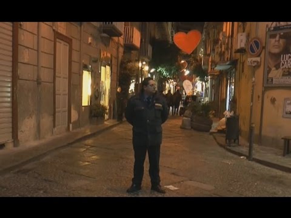 Napoli - Movida, vigilantes armati nella zona dei baretti di Chiaia (29.01.16)