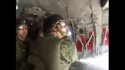 Экслюзив Парашют десантника зацепился за самалет