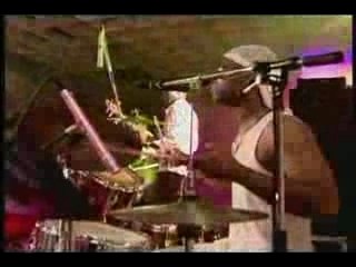 System Band concert live a Paris