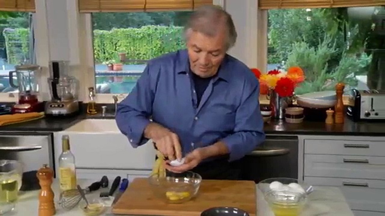 JACQUES PEPIN =   Making Mayonnaise
