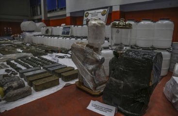 PKK'nın Cephaneliğinden Kahve Makinesi Çıktı