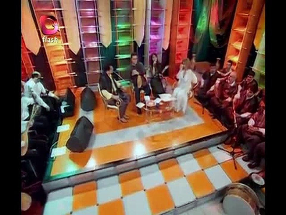 Sibel Pamuk - Asker Yolu Beklerim (Canlı Performans)