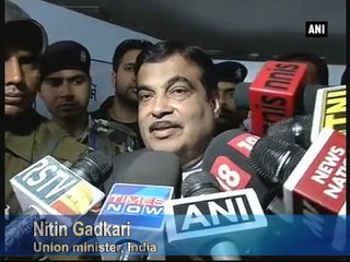 Rahul should not make Hyderabad varsity his political den: Gadkari