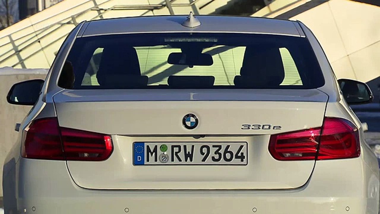 2016 BMW 330e M Sport