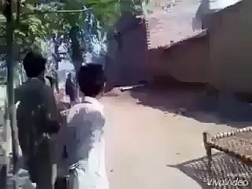 sub sy bari chalang very funny video