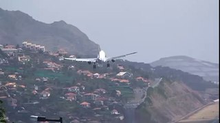 Airbus 330 making a cross-wind landing at Madeira Airport  Crosswind Landing