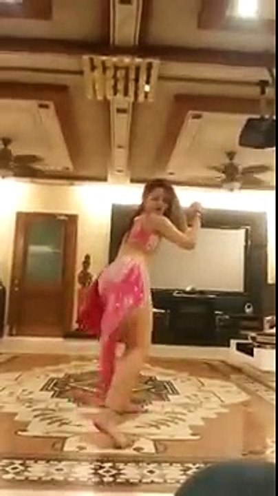 Indian Private Girls Dance In Hotel Room