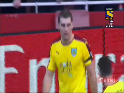 1-1 Sam Vokes _ Arsenal v. Burnley - 30.01.2016