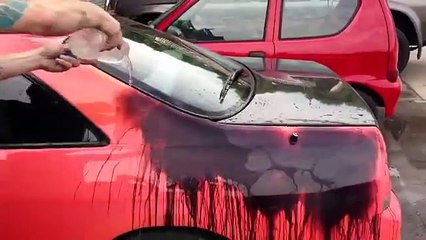 Bu Araba Çok İlginç Su Dökünce Rengi Değişiyor