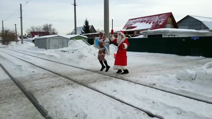 Снегур  и Отморозька)))) Я плакала от смеха)))