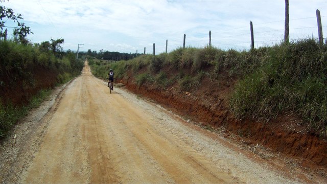 Mtb, Cachoeira do Triângulo, 15 amigos, 45 km, Taubaté, SP, Brasil, (8)