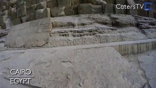 Urban Explorer Climbs Pyramid In Egypt - Video Dailymotion