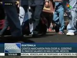 Marchan en Guatemala para exigir pago de salarios de miles de médicos