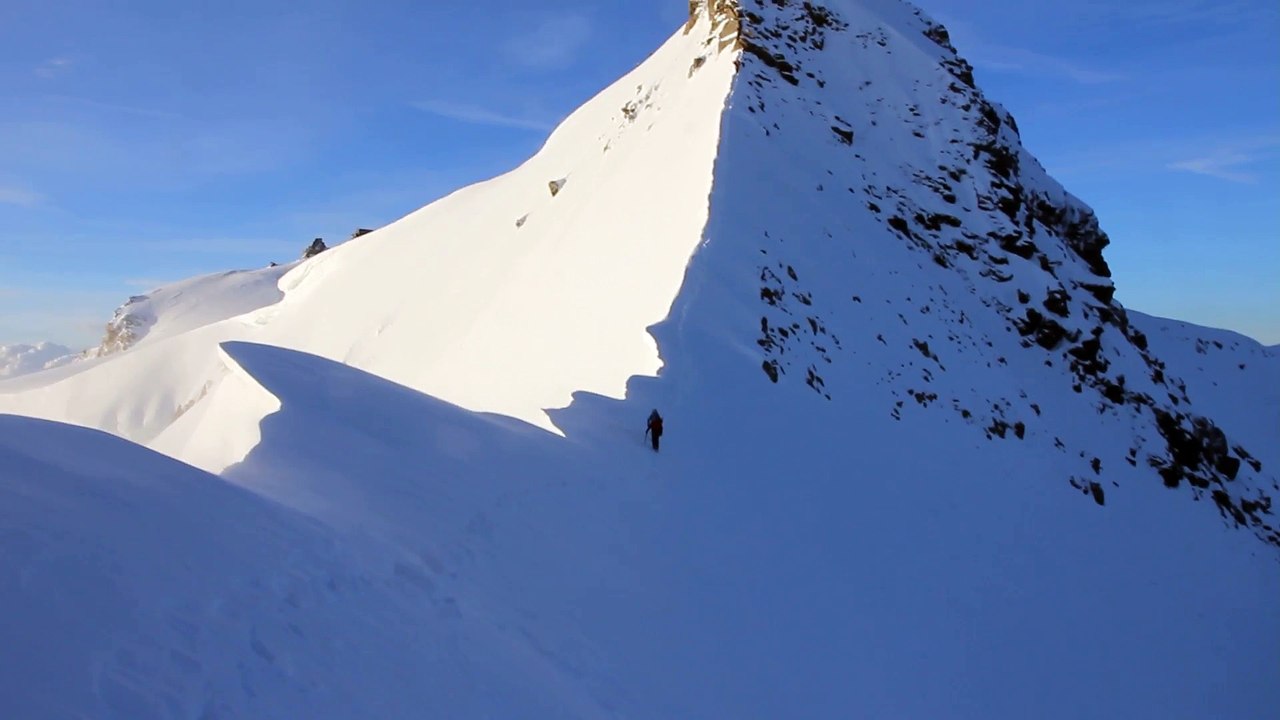 Sur l'arête entre Zumsteinspitze et pointe Dufour (4634m, Suisse)