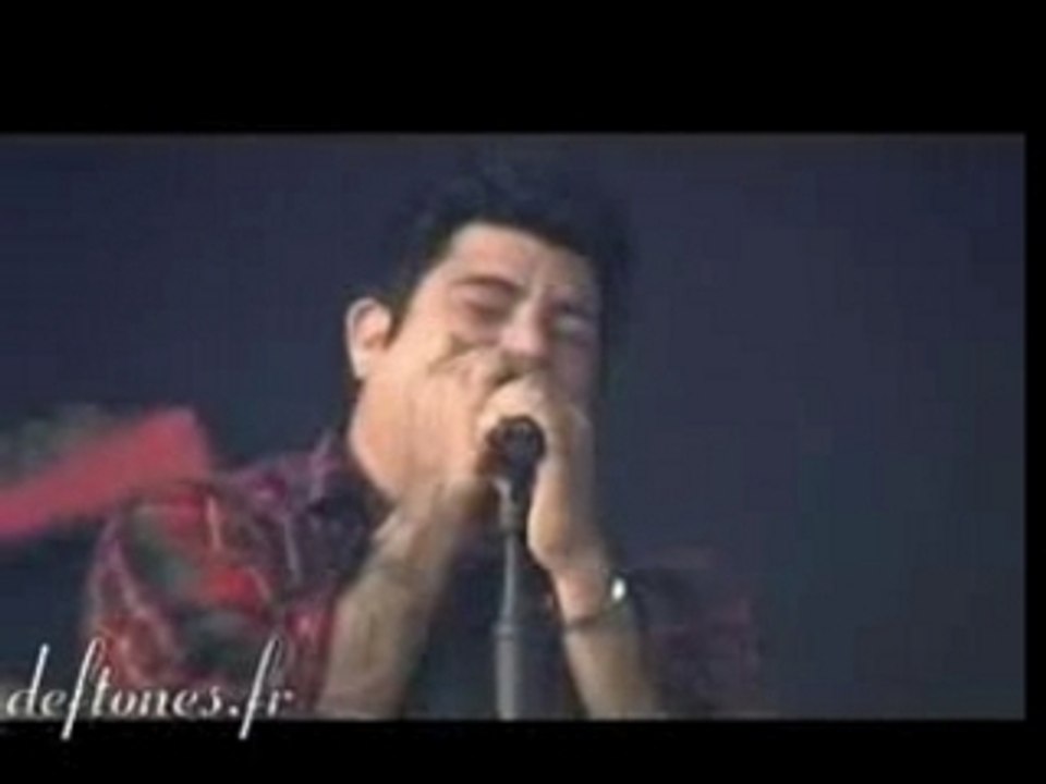 Deftones-beware-the-water-live-rock-am-ring-2006