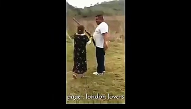 الحاجة حبت تجرب تضرب بالسلاح مسكينة سخفتني تفرج شجرالها