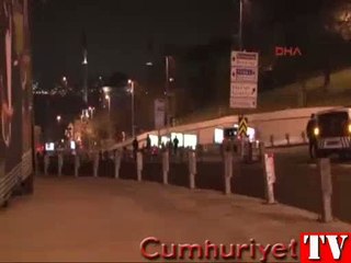 Beşiktaş'ta canlı bomba iddiasıyla bir kişi vuruldu