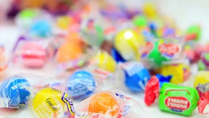 DIY Lipstick Out Of Bubble Gum! (1)