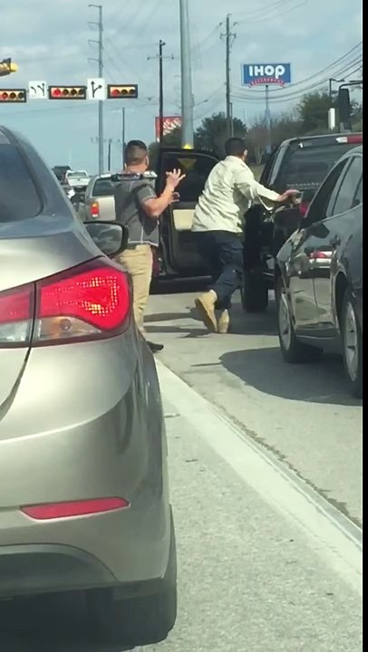 مشاجرة عنيفة بين شخصين بــ''الزراوط''