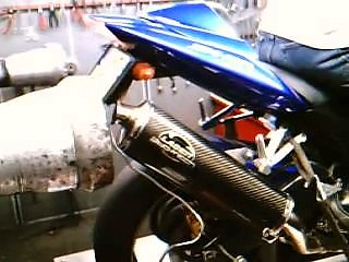 kawasaki zx 10r op de testbank