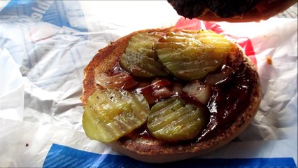 Dairy Queen® KC BBQ Bacon Cheeseburger REVIEW!