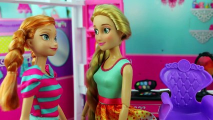Frozen Elsa is Bald when She Donates Her Hair. DisneyToysFan.
