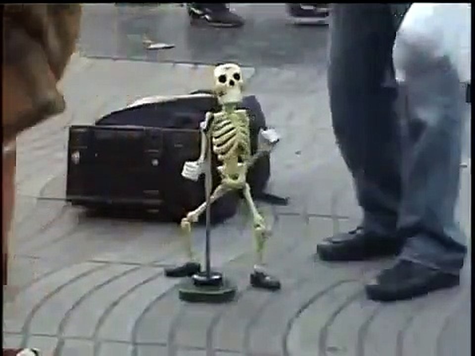 Chubby Checker - Lets Twist Again (lyrics)