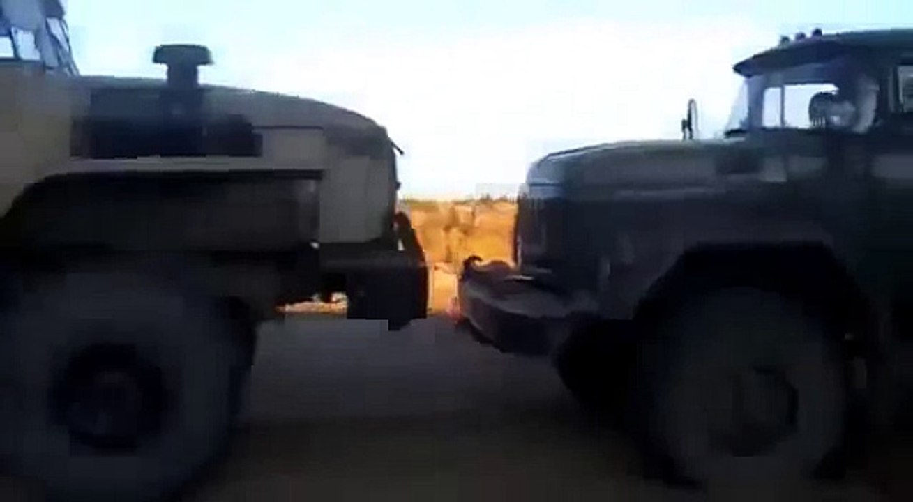 Автомобили, кто сильнее- ЗИЛ 131 vs Урал 4320