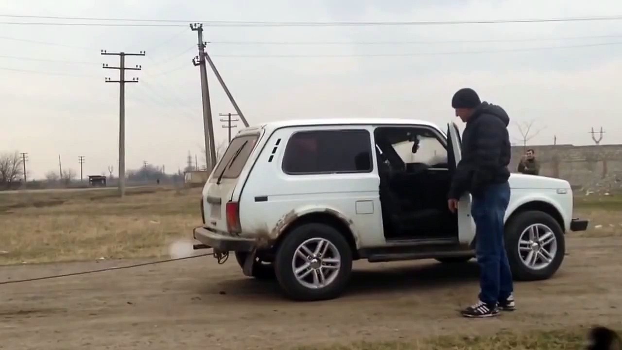 Автомобили, кто сильнее- Нива 4х4 vs ВАЗ классика (3 шт.)
