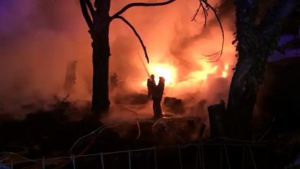 L'incendie, qui menaçait des maisons à Jumet, a eu lieu dans un stock illégal de pneus