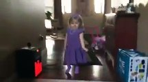 cute girl dancing - on taylor swift song must watch