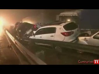 İnanılmaz kaza: 70 araç birbirine girdi