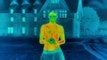Thermal Camera shows how you lose Heat under cold Temperatures waiting shirtless