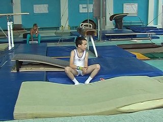 брусья 2-й спортивный разряд мужчина 10 лет, тренировка, спортивная гимнастика