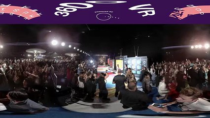 VMA 360- Britney Spears Hits the Red Carpet - MTV