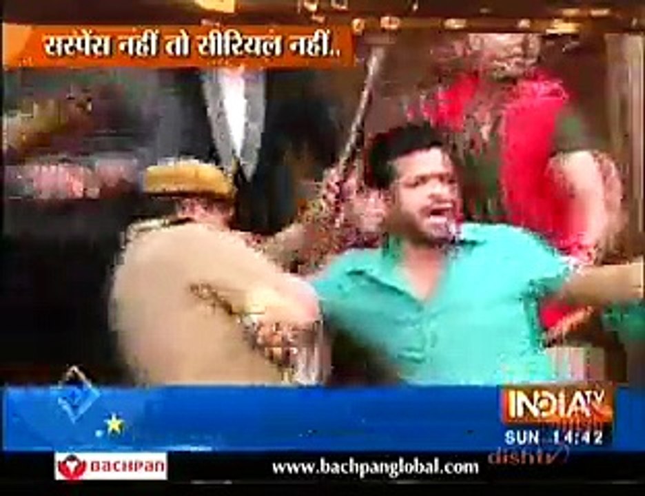 Ishita Ke Saamne Gundon Ne Kiya Ruhi Par Attack Jisse Dekh Ishita Hue Behosh 31st January 2016 Yeh Hai Mohabbatein