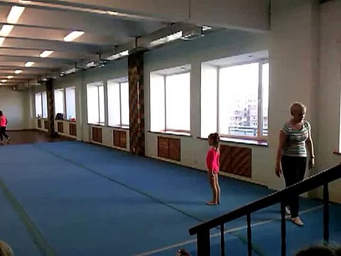 3 юношеский разряд спортивная гимнастика .Вольные упражнения. Анна 5,5 лет