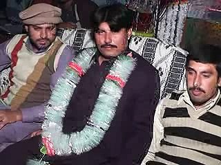 Beautiful Desi Girl Dance-Mujra In A Wedding Party -Leaked Video -