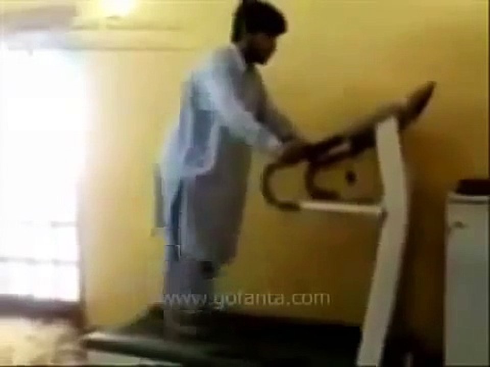 Pakistani Funny Comedy Clips Pathan Treadmill